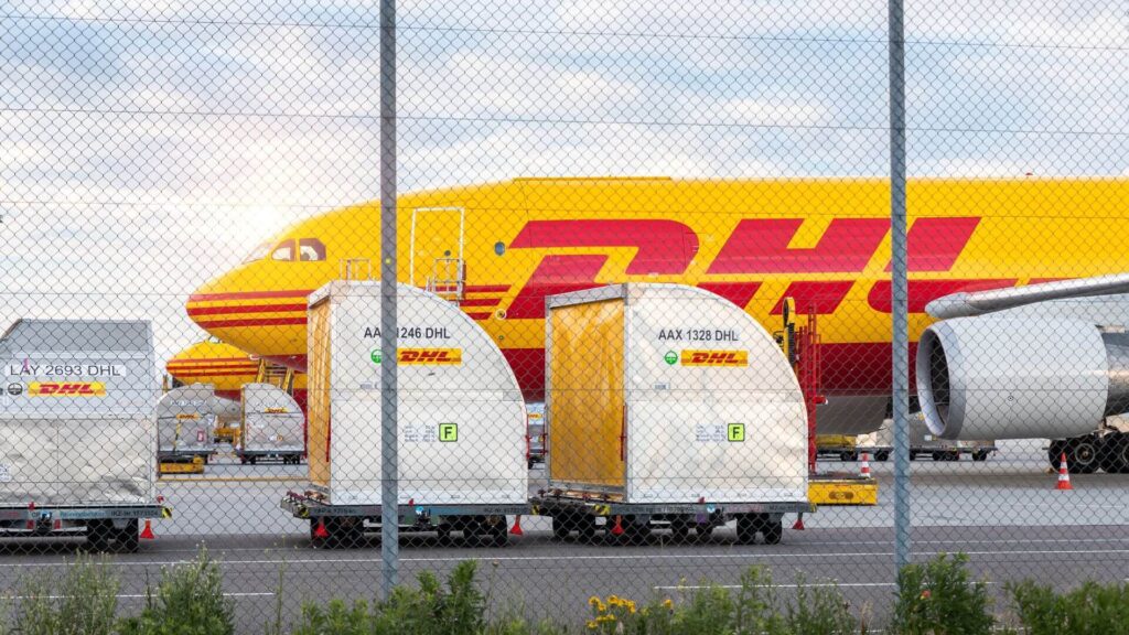 dhl overnight shipping delivery simple global